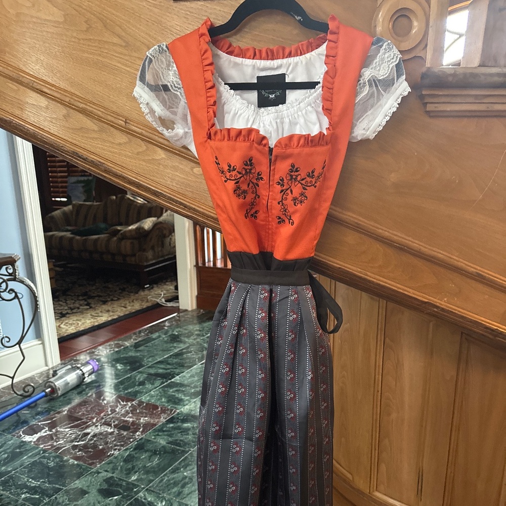 Oktoberfest beer girl costume s